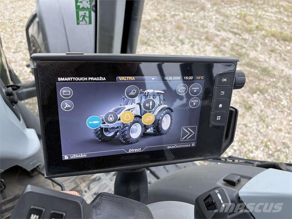 Valtra T235 Traktoriai
