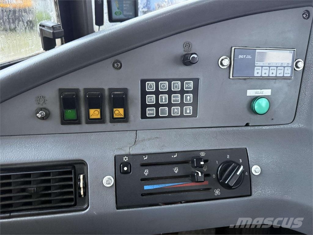 Volvo A 35 D , weight scales Liigendraamiga pinnaseveokid