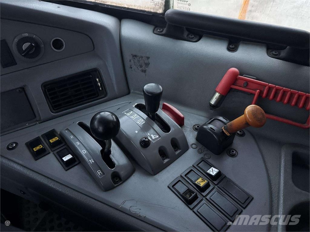 Volvo A 35 D , weight scales Liigendraamiga pinnaseveokid