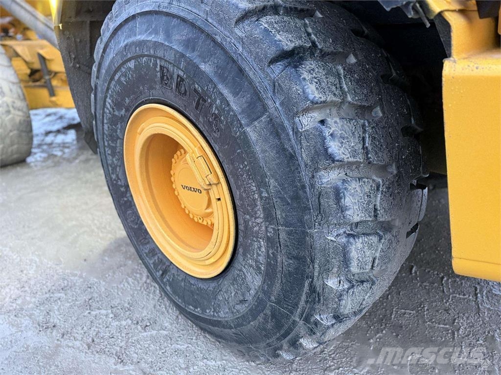 Volvo A 35 D , weight scales Liigendraamiga pinnaseveokid