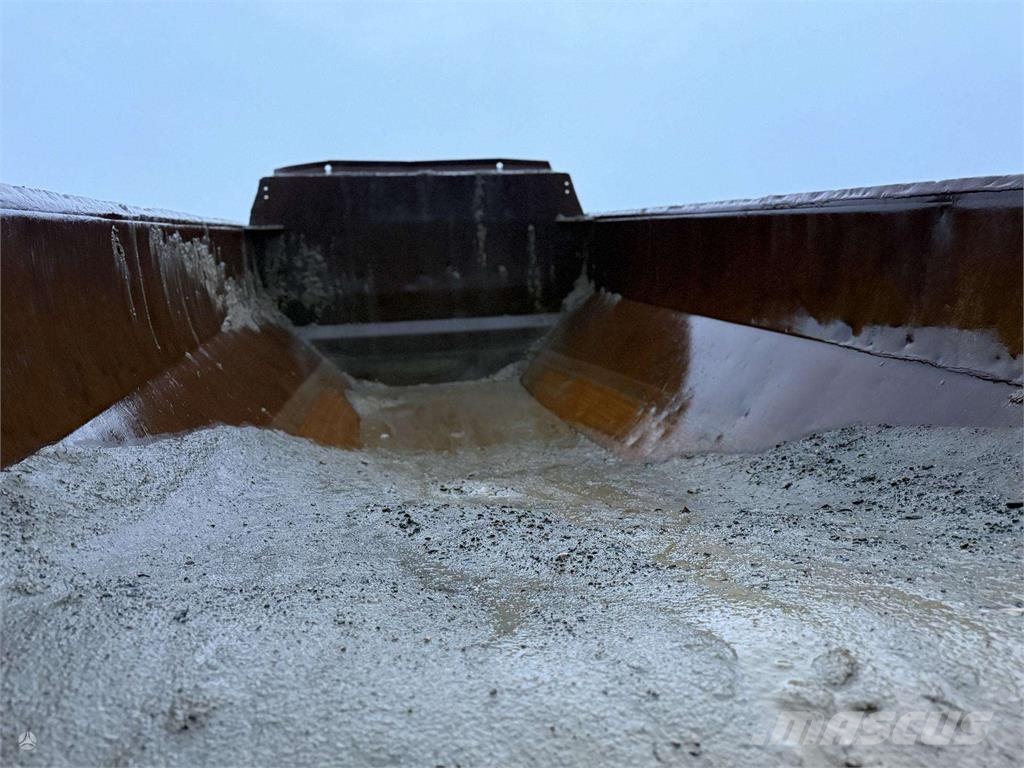 Volvo A25D Artikulētie pašizgāzēji