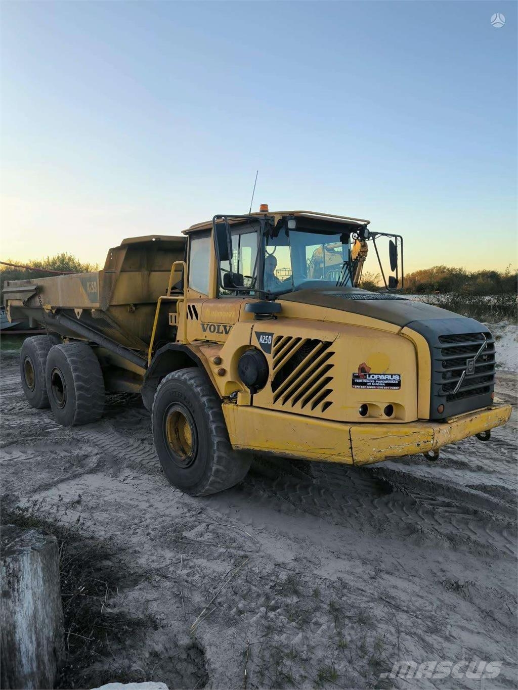 Volvo A25D with TAILGATE Dumper - Knickgelenk