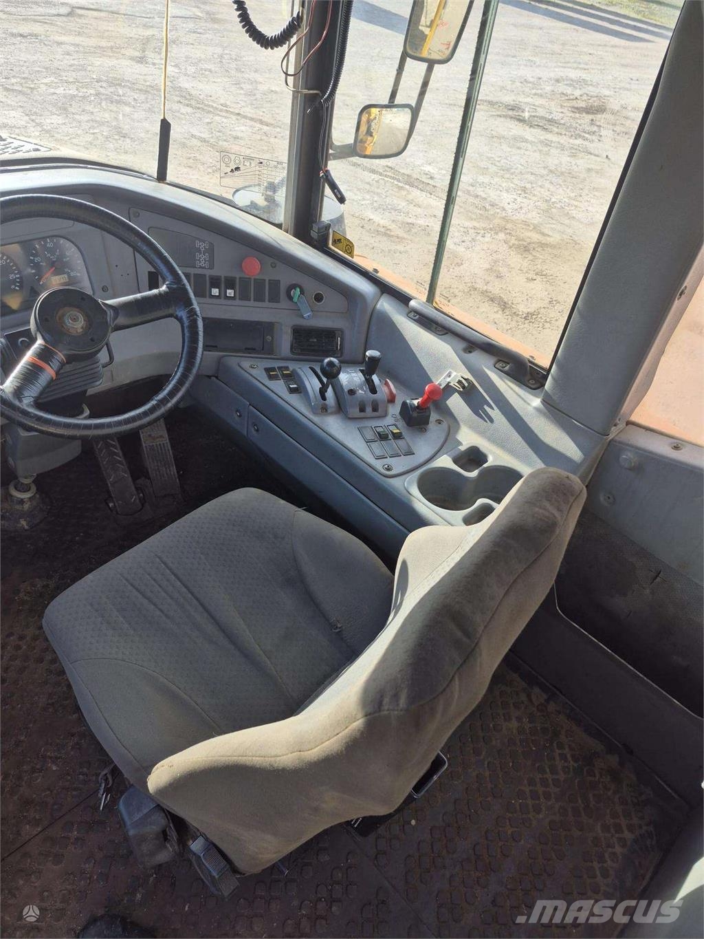 Volvo A25D with TAILGATE Dumper - Knickgelenk
