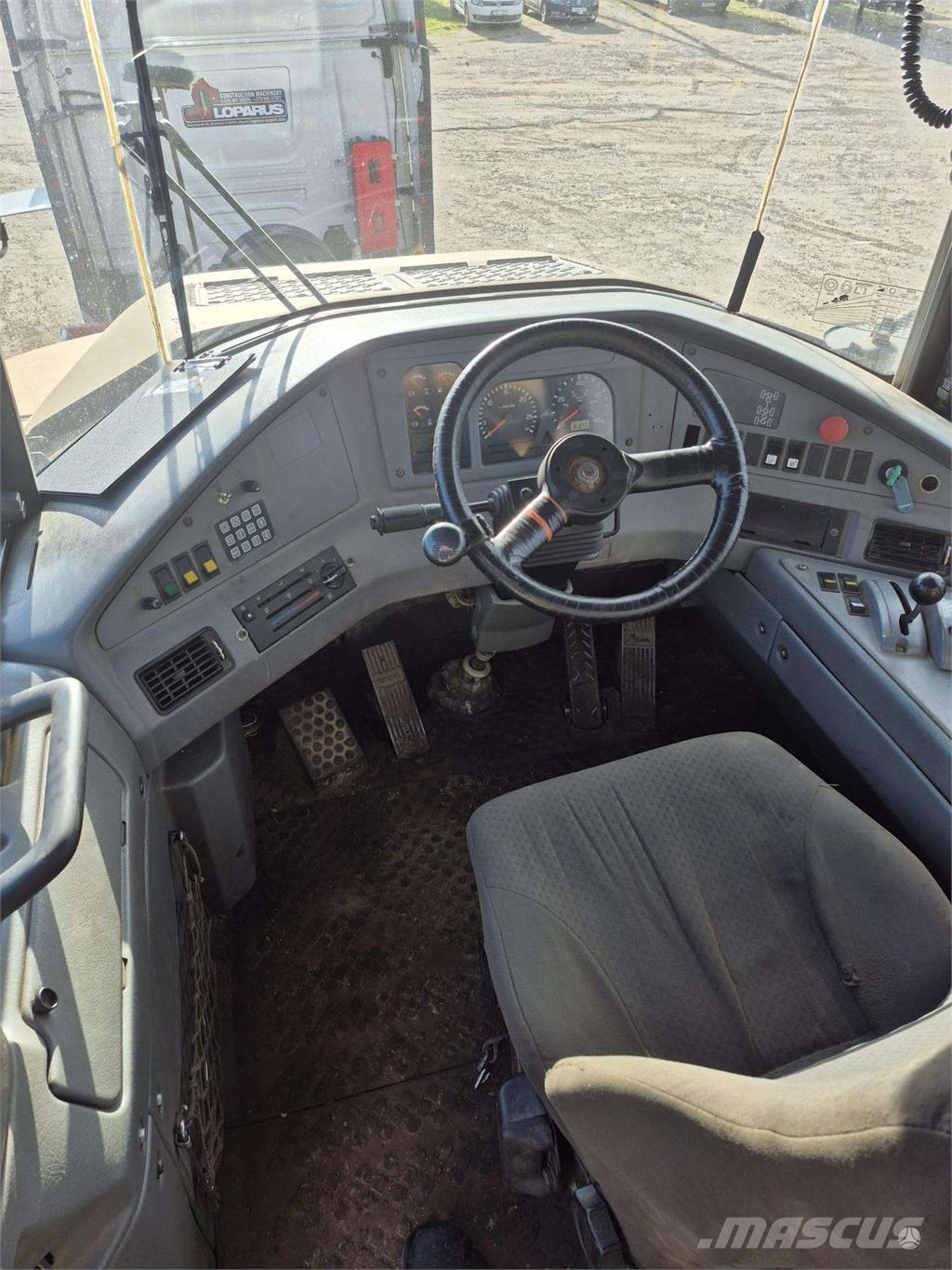 Volvo A25D with TAILGATE Dumper - Knickgelenk