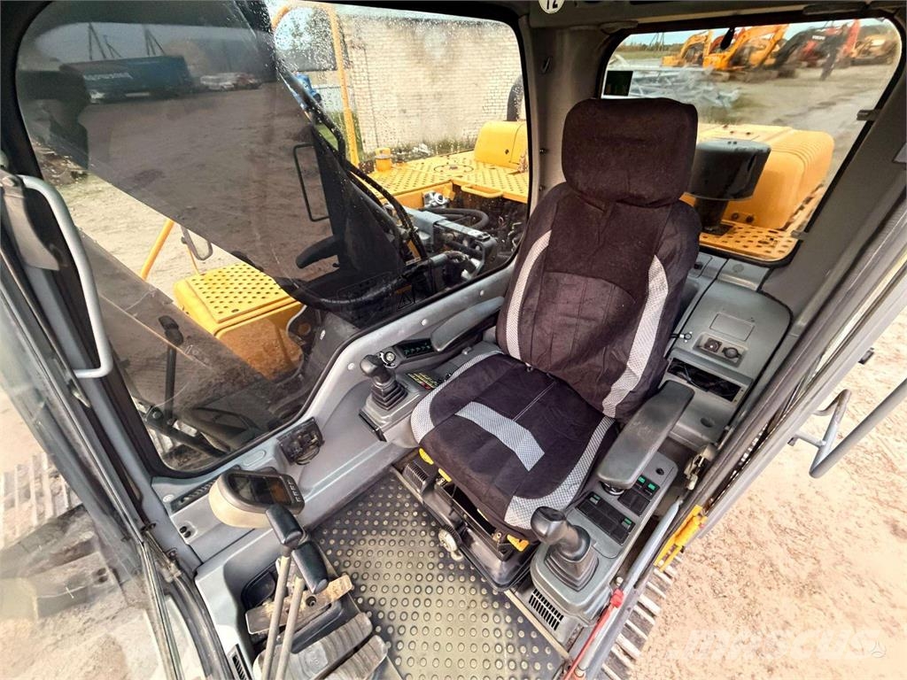 Volvo EC 210 BLC Pásové rýpadlá