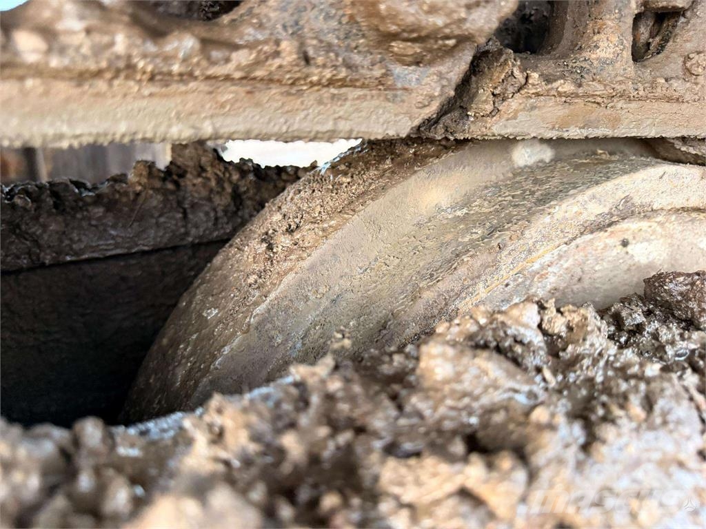 Volvo EC 210 BLC Pásové rýpadlá
