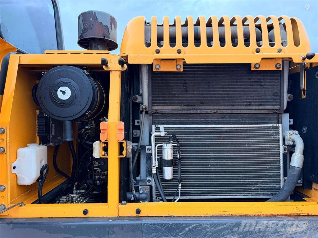 Volvo EC 210 BLC Pásové rýpadlá