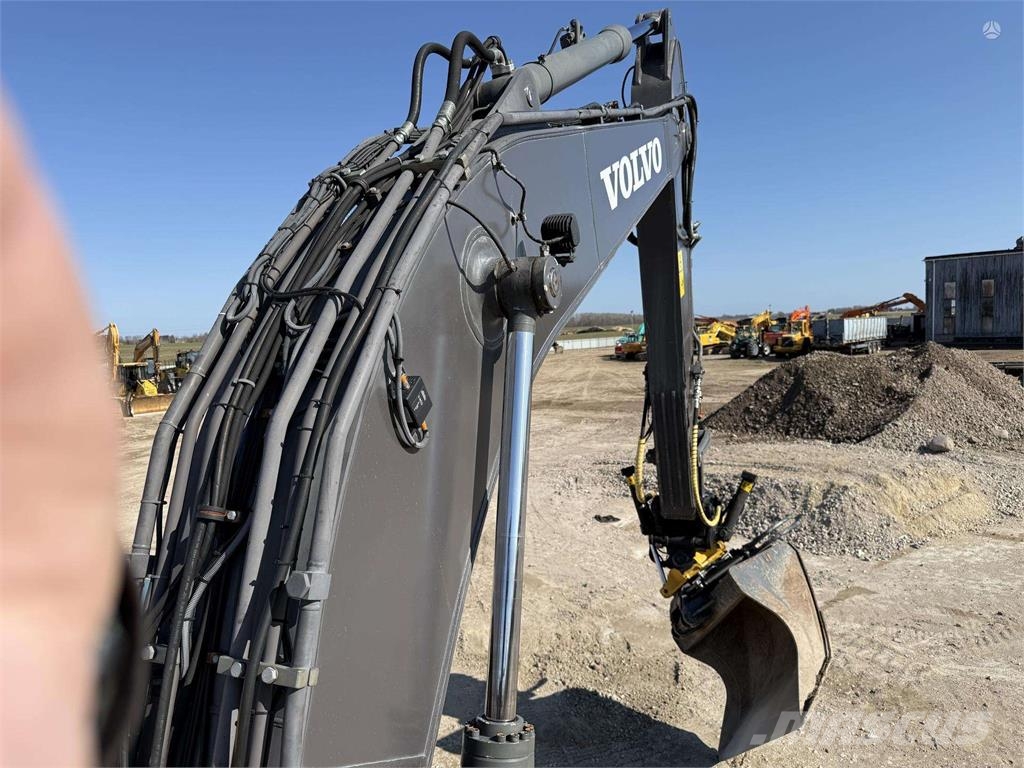Volvo EC 210 CL LEICA 3D,ENGCON Rupsgraafmachines