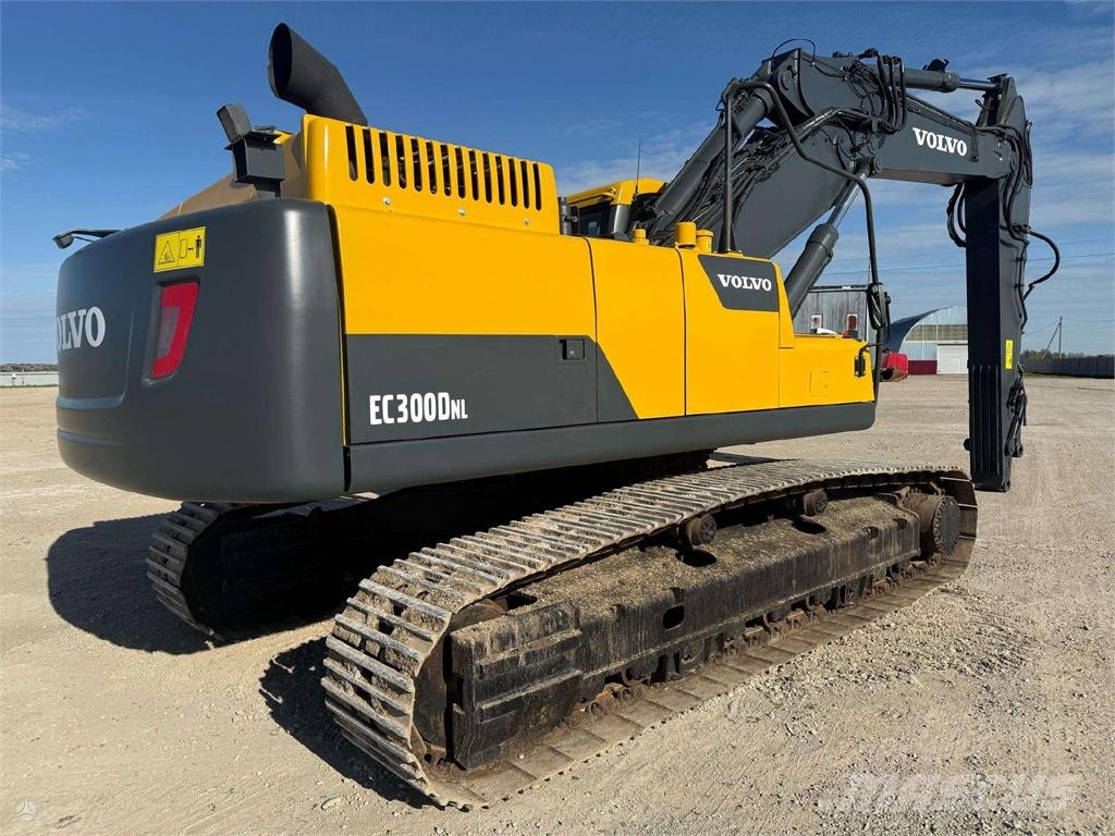 Volvo EC 300 DNL Cabin Lift Pelle sur chenilles