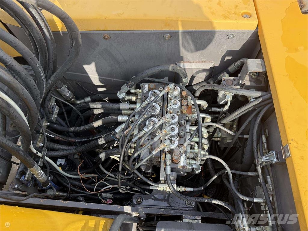 Volvo EW 140 B , ROTOTILT + RAILWAY Wielgraafmachines