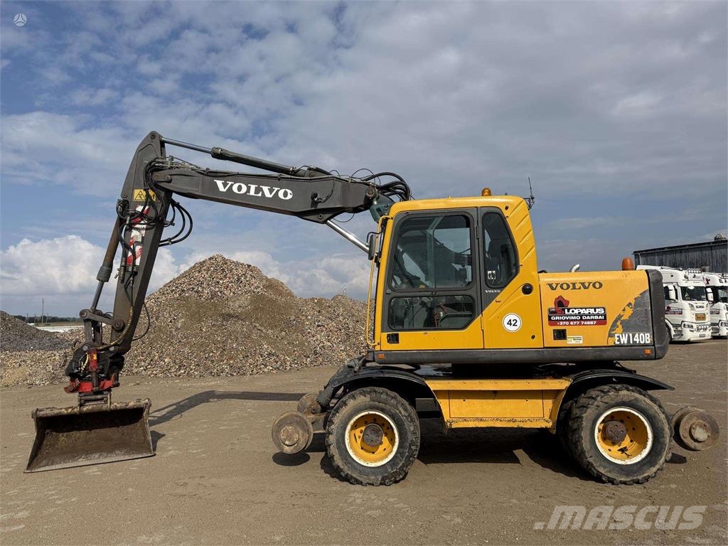 Volvo EW 140 B , ROTOTILT + RAILWAY Wielgraafmachines
