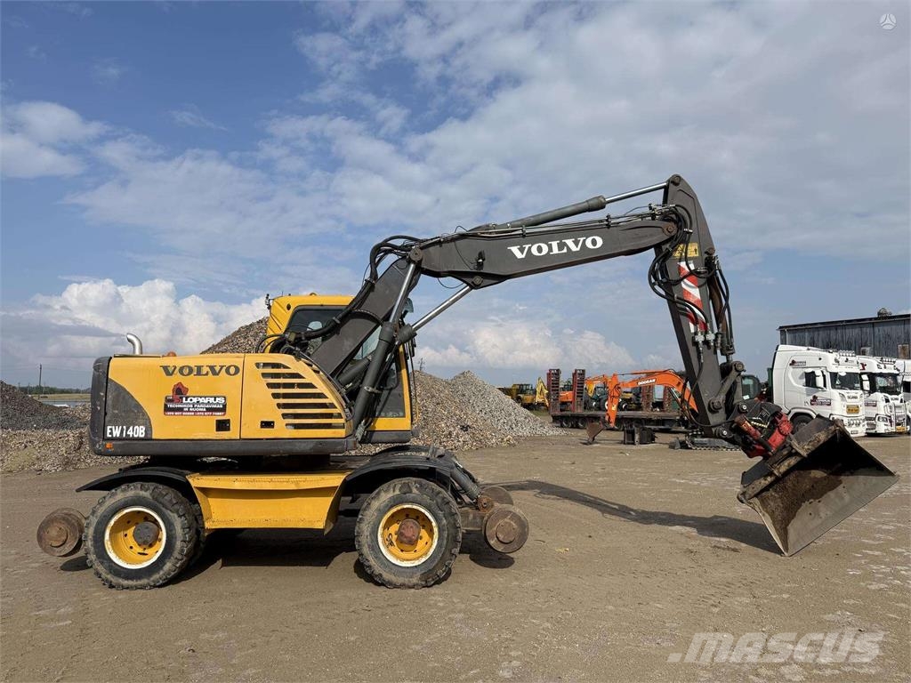 Volvo EW 140 B , ROTOTILT + RAILWAY Wielgraafmachines