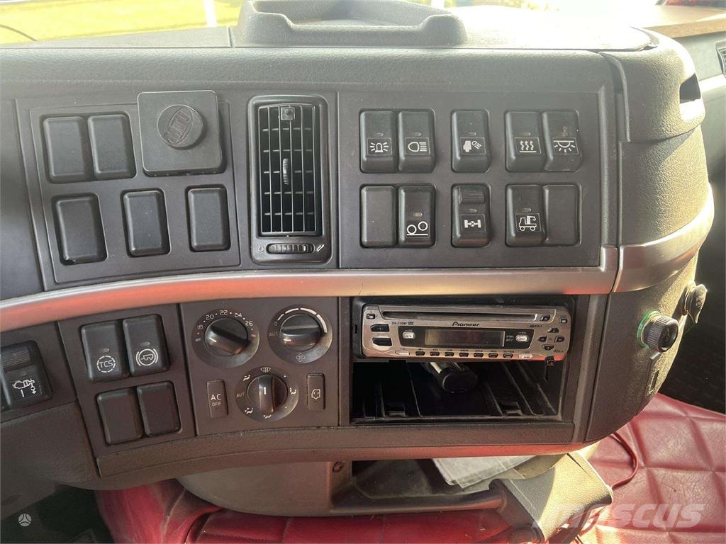 Volvo FH 12 شاحنات قلابة