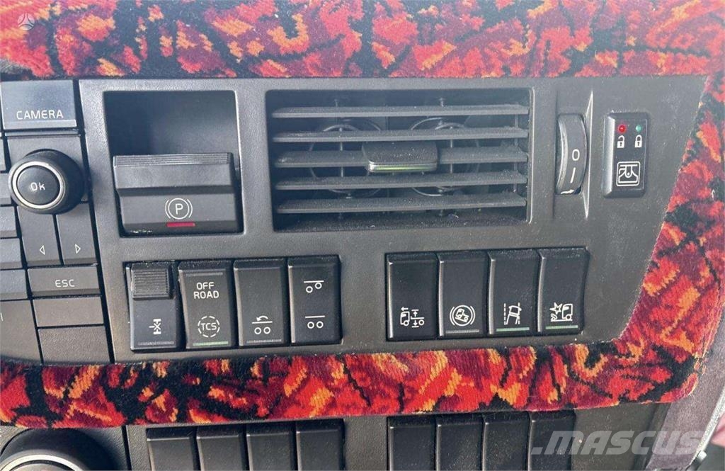 Volvo FH500 6x2 EURO 6 SHORT CABIN Camiones con chasís y cabina