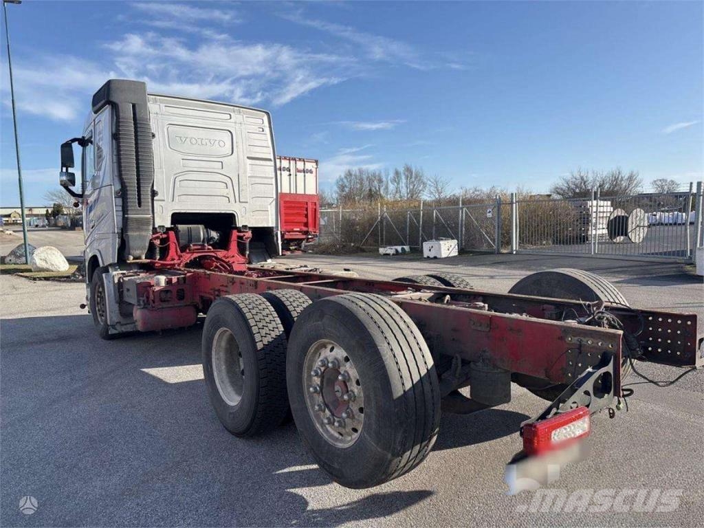 Volvo FH500 6x2 EURO 6 SHORT CABIN Camiones con chasís y cabina