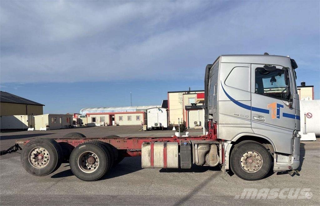 Volvo FH500 6x2 EURO 6 SHORT CABIN Camiones con chasís y cabina