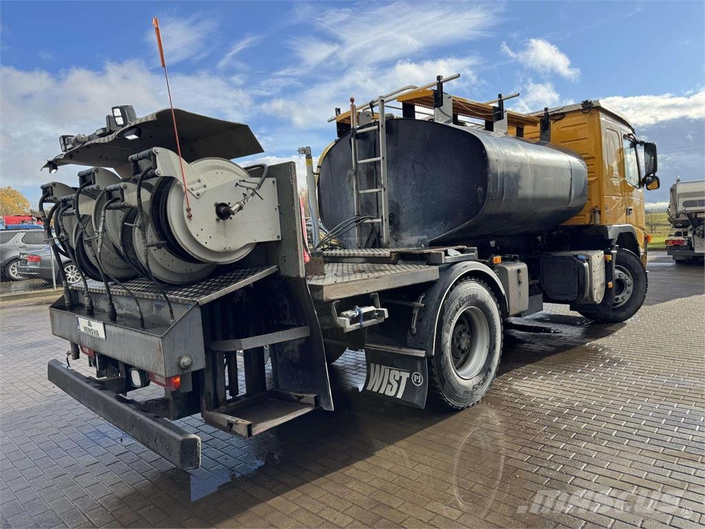 Volvo FM 300 skysčių pristatymo sunkvežimis タンカートラック