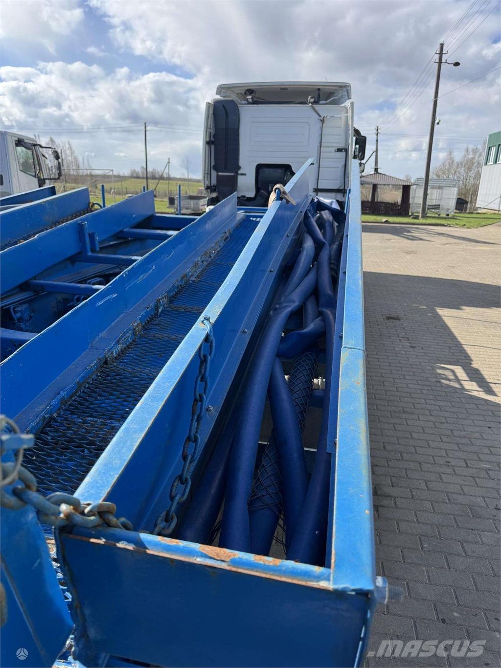 Volvo FM 410 Horizontalaus gręžimo įrangai vežti Autoveokid