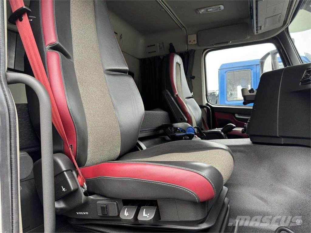 Volvo FM 460 + Palfinger PK 24500 + evacuator platform Autoveokid