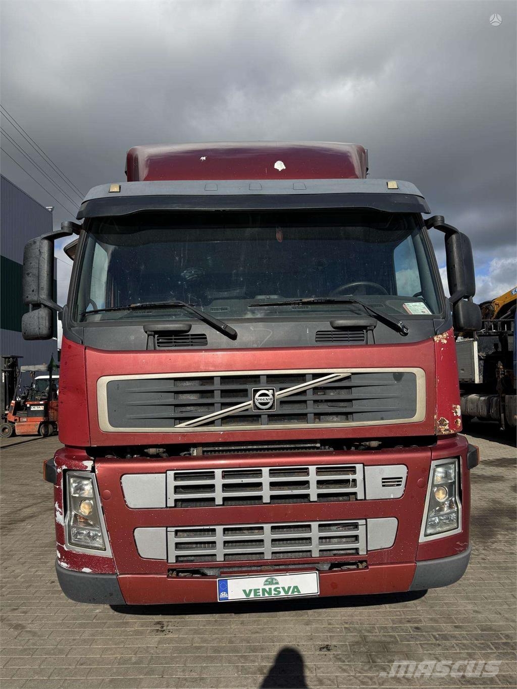 Volvo FM9 260 4x2 Schuifzeilopbouw