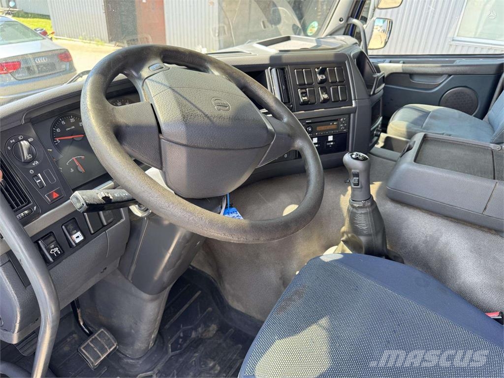 Volvo FMX 330 10m3 شاحنات مزدوجة / خلخلة