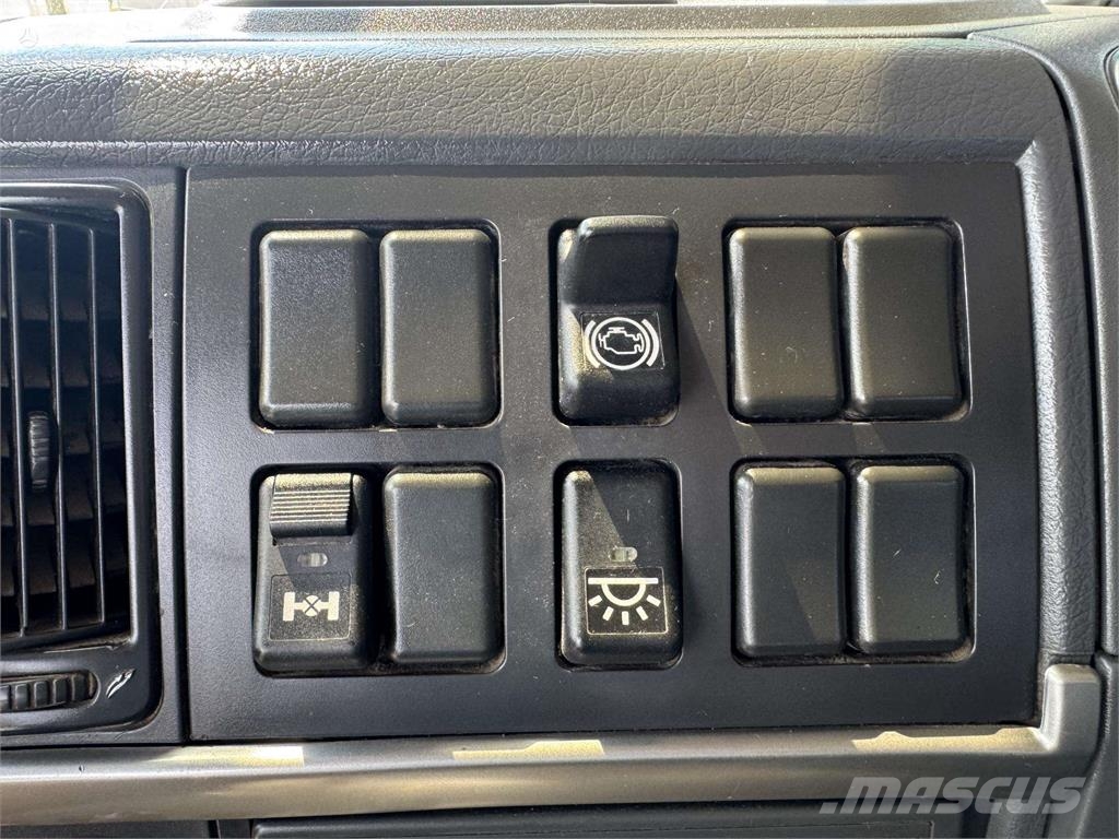Volvo FMX 330 10m3 شاحنات مزدوجة / خلخلة
