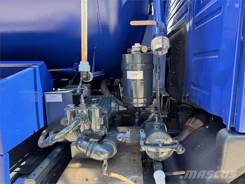 Volvo FMX 330 10m3 شاحنات مزدوجة / خلخلة