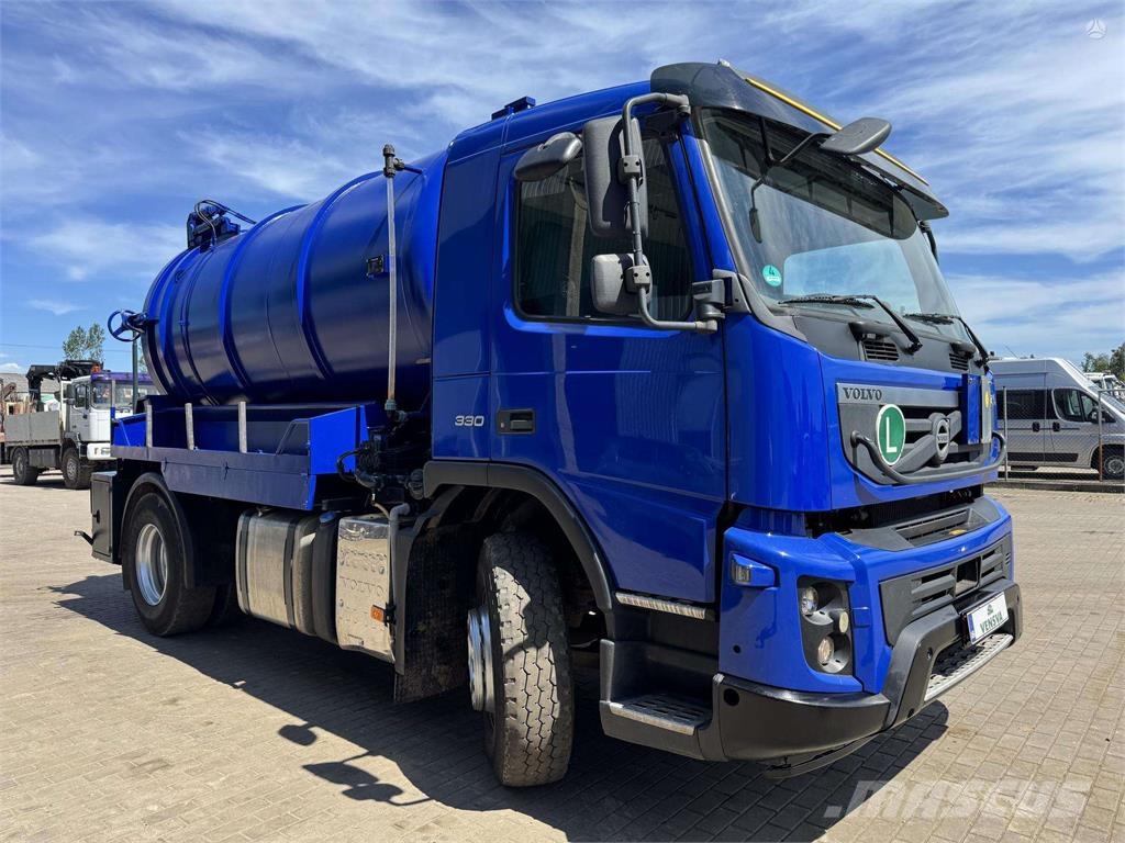 Volvo FMX 330 10m3 شاحنات مزدوجة / خلخلة