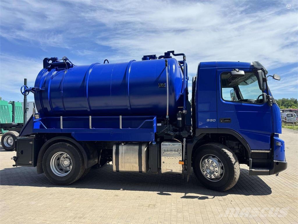 Volvo FMX 330 10m3 شاحنات مزدوجة / خلخلة