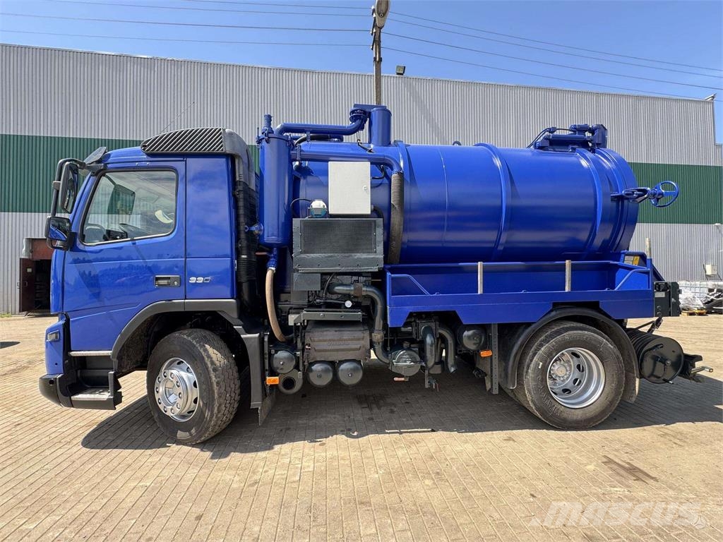Volvo FMX 330 10m3 شاحنات مزدوجة / خلخلة
