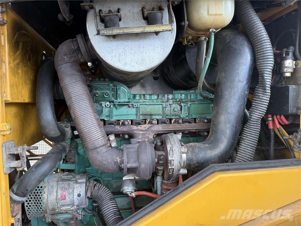 Volvo L 110 E Gumikerekes homlokrakodók