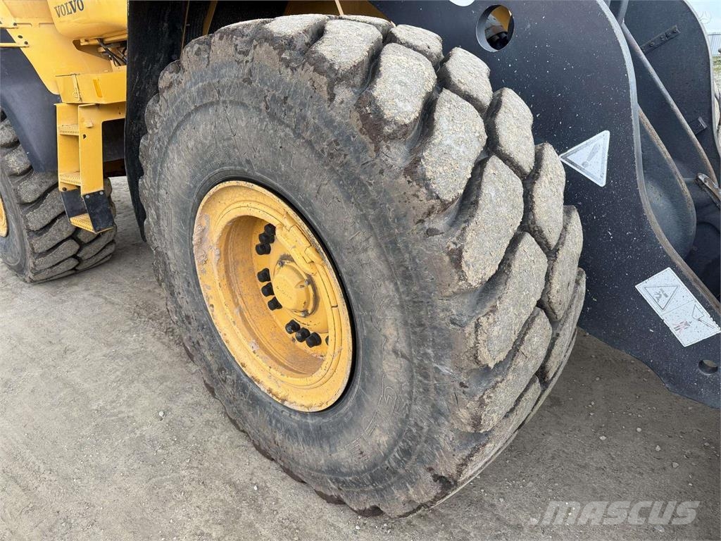 Volvo L 110 E Gumikerekes homlokrakodók