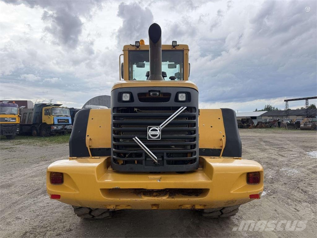 Volvo L 110 E Gumikerekes homlokrakodók