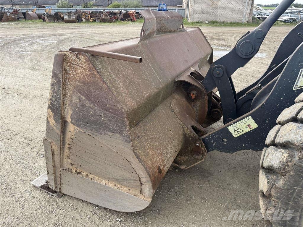 Volvo L 110 E Gumikerekes homlokrakodók