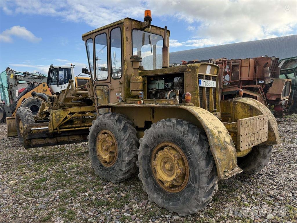 Volvo VHK-118 Niveleuse