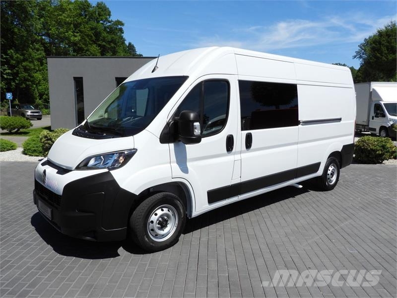 Citroën JUMPER  BOX DELIVERY VAN 7 SEATS CRUISE CONTROL شاحنة مقفلة