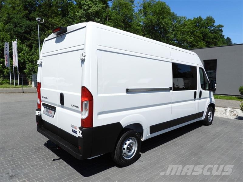 Citroën JUMPER  BOX DELIVERY VAN 7 SEATS CRUISE CONTROL شاحنة مقفلة