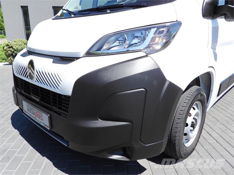 Citroën JUMPER  BOX DELIVERY VAN 7 SEATS CRUISE CONTROL شاحنة مقفلة