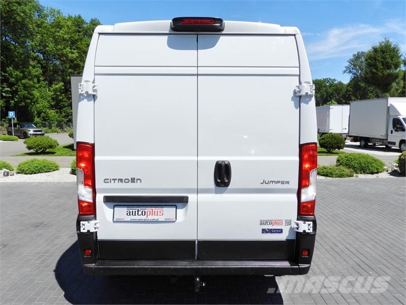 Citroën JUMPER  BOX DELIVERY VAN 7 SEATS CRUISE CONTROL شاحنة مقفلة