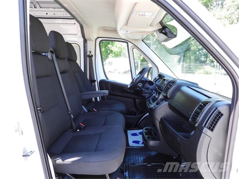 Citroën JUMPER  BOX DELIVERY VAN 7 SEATS CRUISE CONTROL شاحنة مقفلة