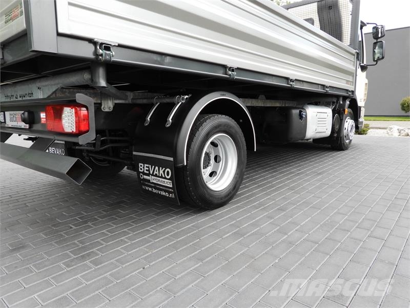 DAF LF  180 THREE-WAY TIPPER CRUISE CONTROL LED Camion benne