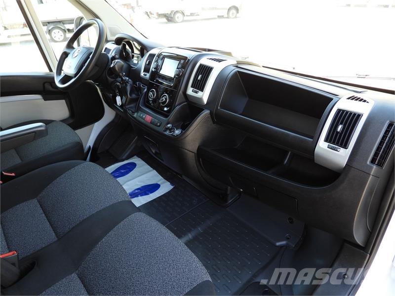 Fiat DUCATO BOX 9 PALLETS CRUISE CONTROL NAVIGATION Fourgon