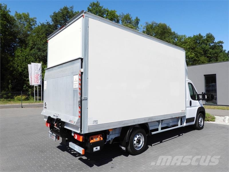 Fiat DUCATO BOX LIFT 8 PALLETS CRUISE CONTROL Zabojni kombi