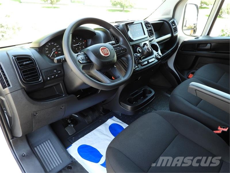Fiat DUCATO BOX LIFT 8 PALLETS CRUISE CONTROL Zabojni kombi