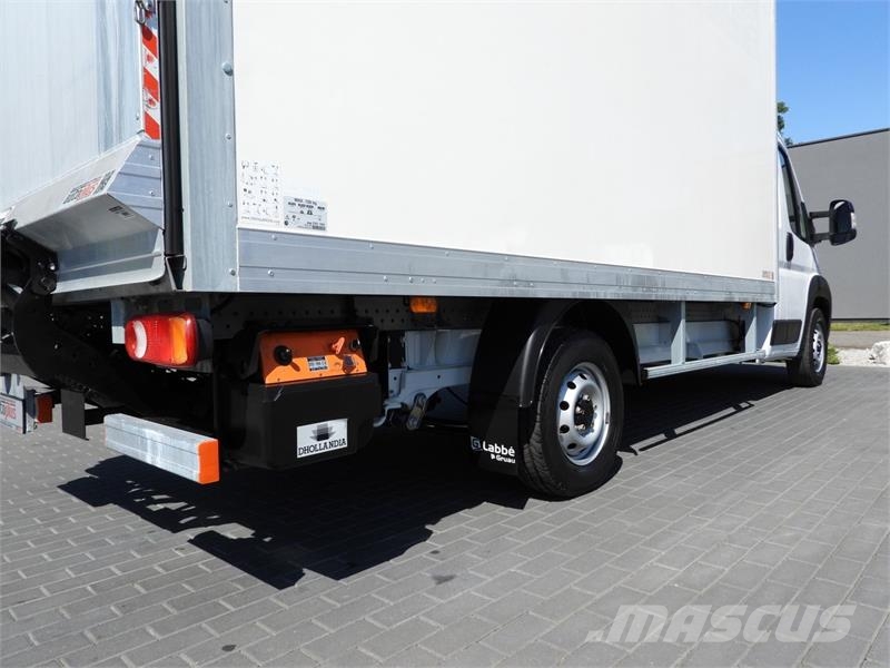Fiat DUCATO BOX LIFT 8 PALLETS CRUISE CONTROL Zabojni kombi