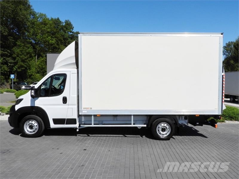 Fiat DUCATO BOX LIFT 8 PALLETS CRUISE CONTROL Zabojni kombi