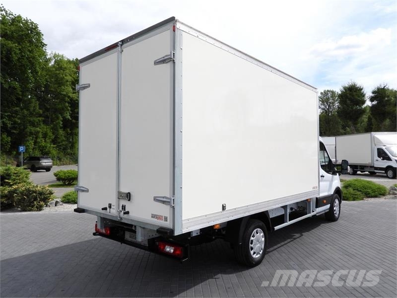 Ford TRANSIT BOX 8 PALLETS CRUISE CONTROL Gesloten opbouw