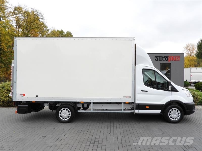 Ford TRANSIT BOX LIFT 8 PALLETS CRUISE CONTROL Skriňová nadstavba