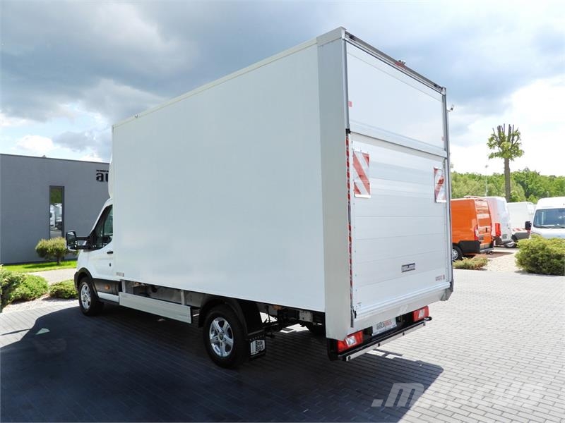 Ford TRANSIT BOX LIFT 8 PALLETS CRUISE CONTROL LED Фургони