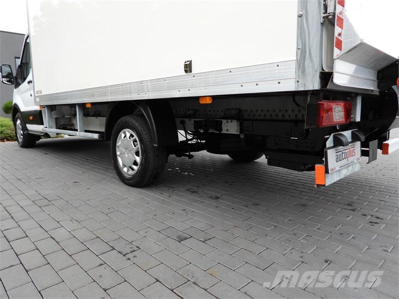 Ford TRANSIT BOX LIFT 8 PALLETS CRUISE CONTROL Skriňová nadstavba